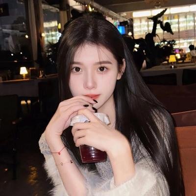 垃圾箱里的婴儿